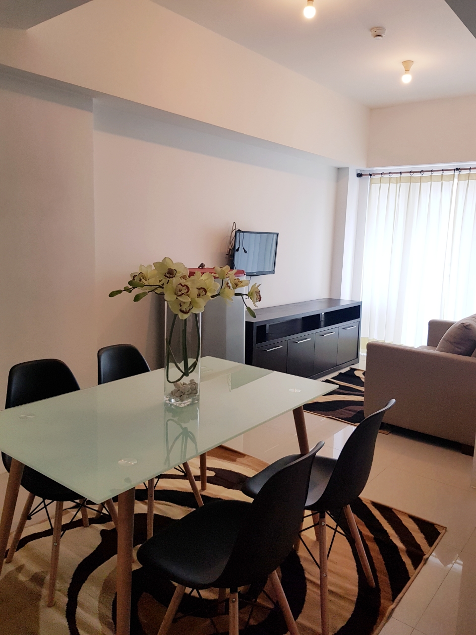 Apartemen 2BR Orchard Tanglin Pakuwon Indah Surabaya