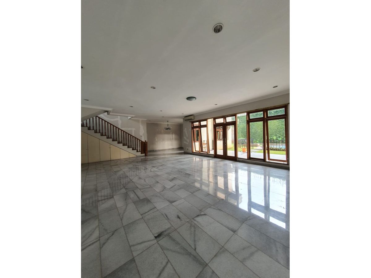 Dijual Rumah Strategis Belakang Citos Jakarta Selatan AG1932