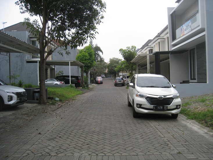 Rumah Minimalis Siaphuni, CitraLand Taman Puspa Raya, Surabaya.