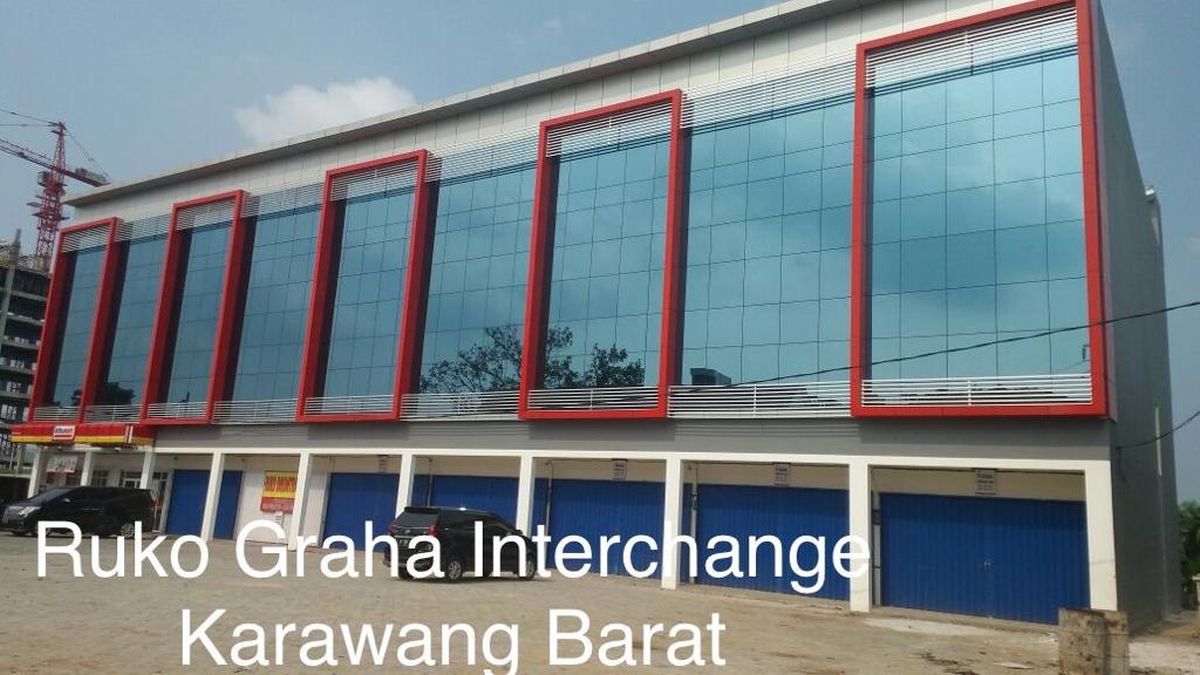 Dijual Ruko 3 Lantai di Pinggir Jalan Karawang Barat AG1947