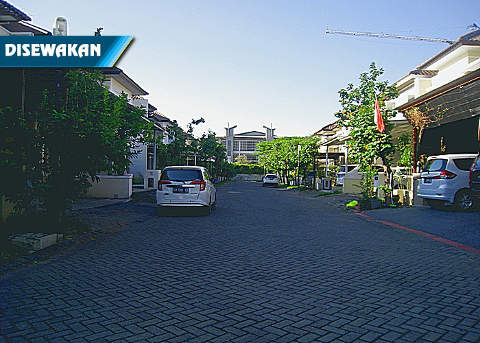 Rumah Apik, Siap Huni Royal Residence, Kensington, Surabaya