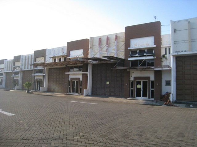 Gudang Margomulyo Grand Centre Strategis MultiGuna, Surabaya