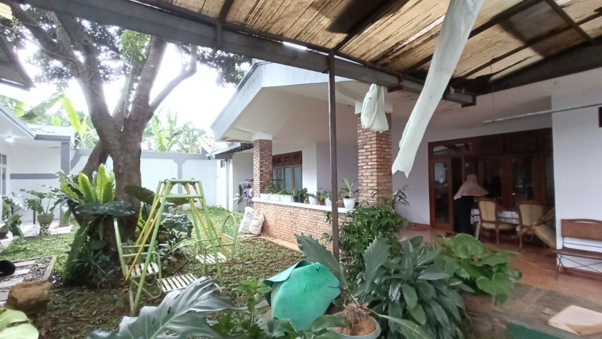 Dijual Rumah Dengan Tanah Luas di Bangbarung, Kota Bogor PR1902