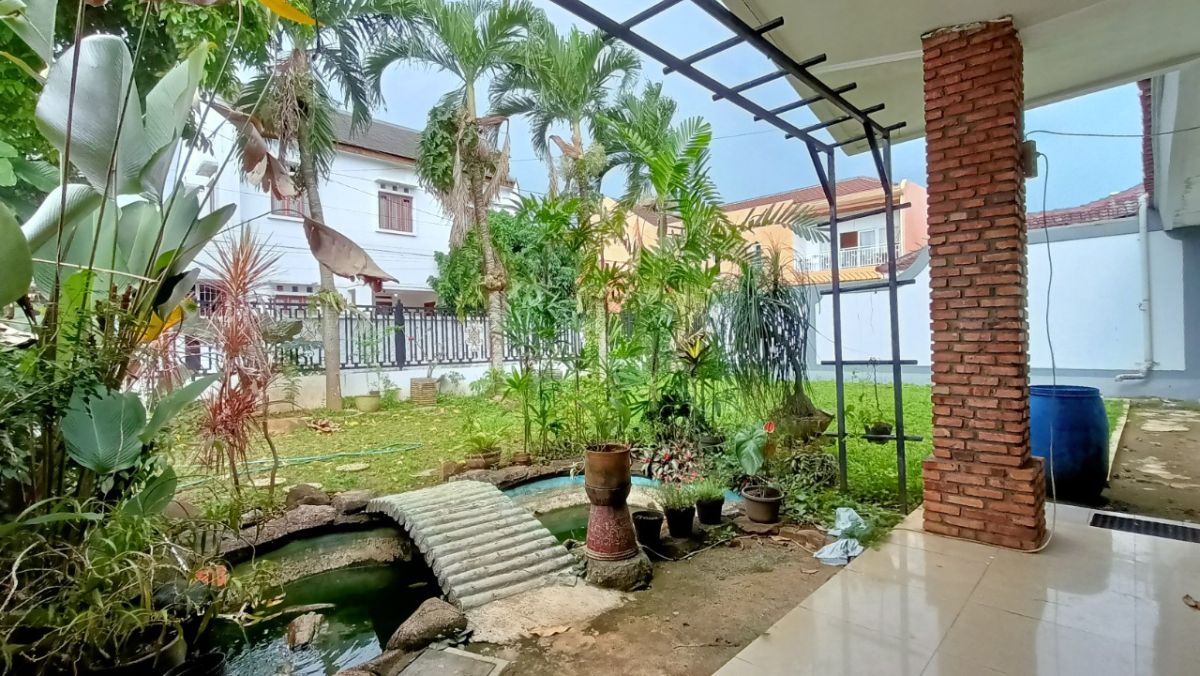 Dijual Rumah Dengan Tanah Luas di Bangbarung, Kota Bogor PR1902