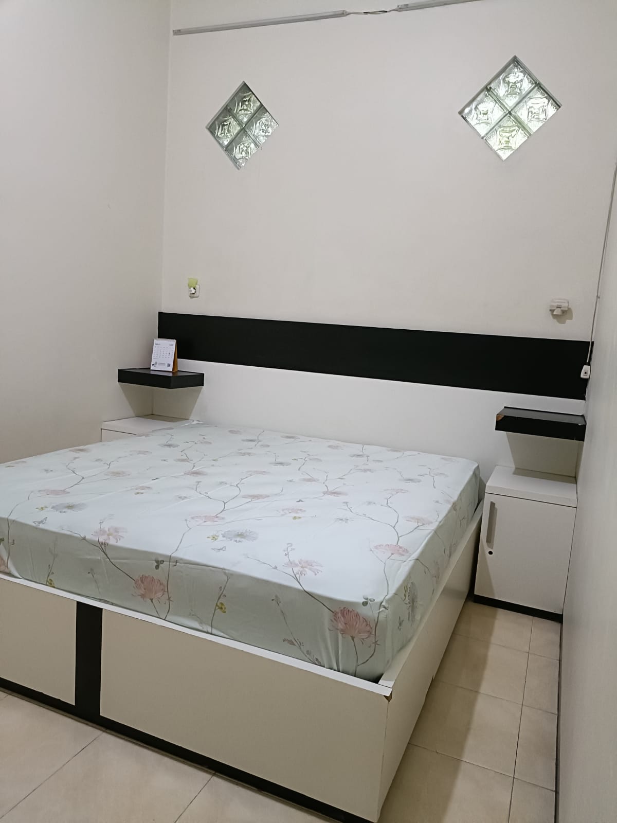 Rumah 2 Lantai Dijual Baratajaya, Gubeng, Surabaya