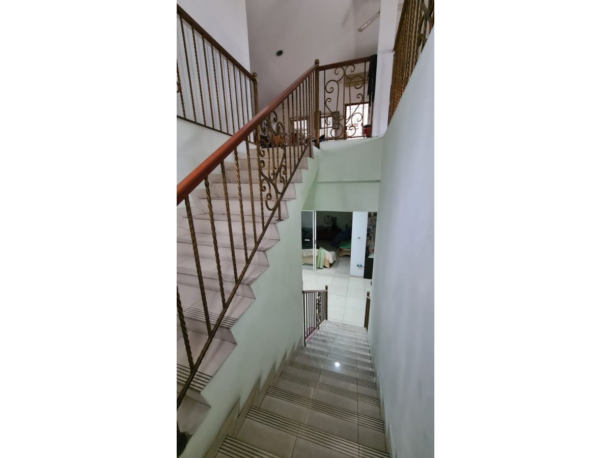 Dijual Rumah 2 Lantai Semi Furnished di Sunter, Jakarta Utara