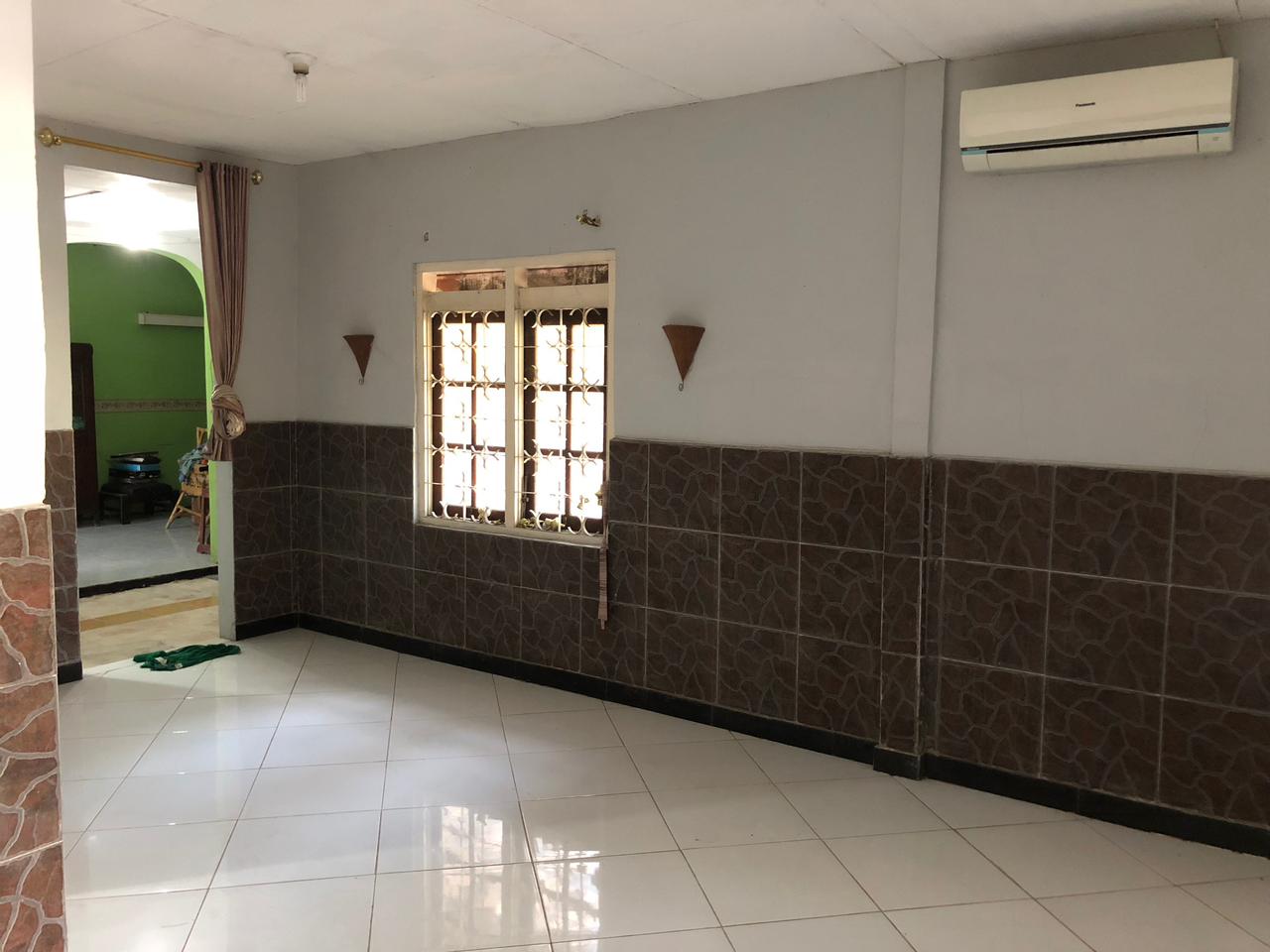 Rumah 2 Lantai Dijual Wisma Lidah Kulon, Lakarsantri, Surabaya