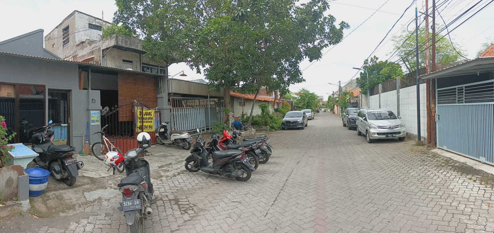 Dijual Cepat Rumah Lokasi Strategis di Jl. Krakatau, Surabaya