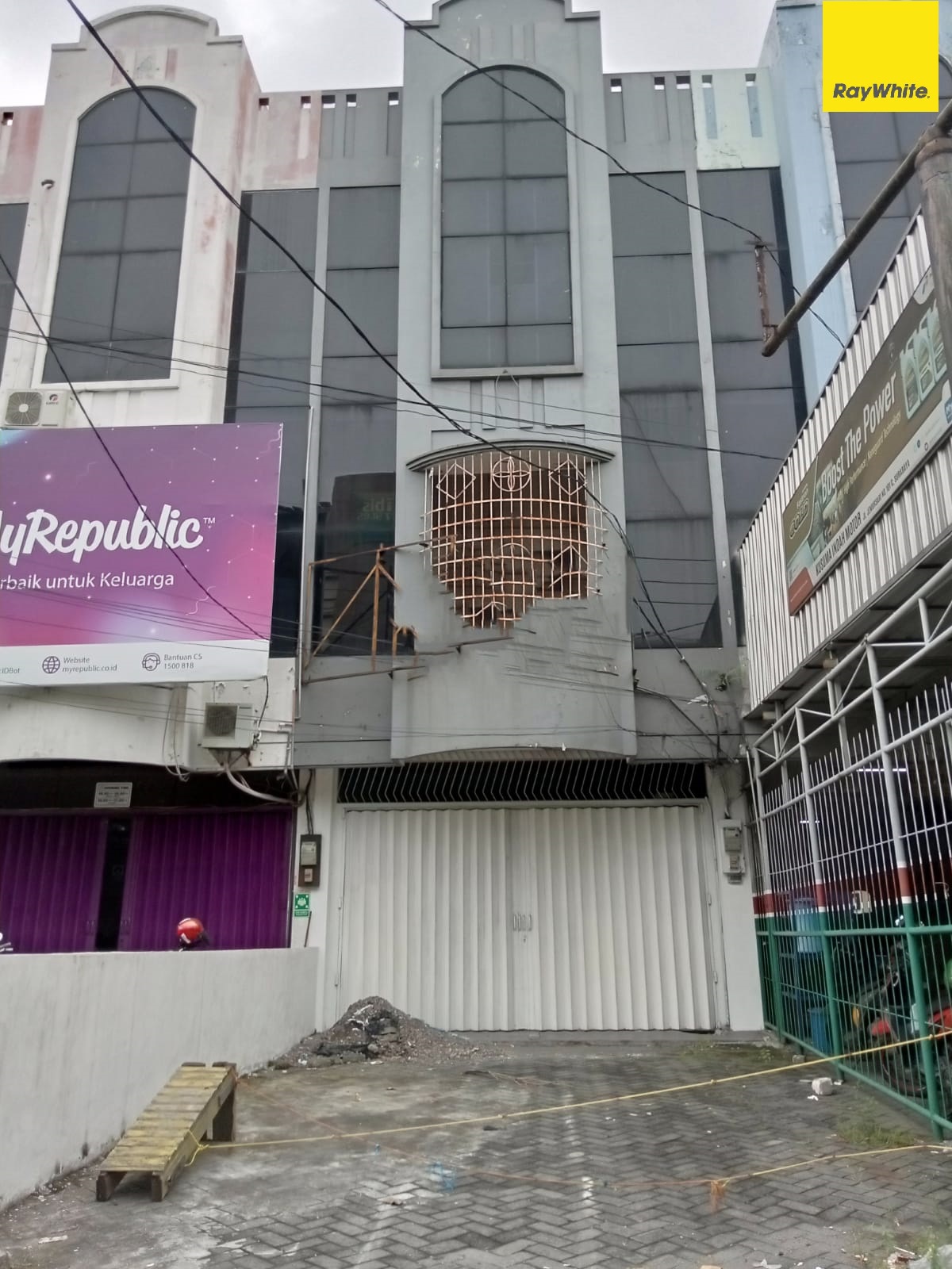 Ruko Disewakan 3 Lantai di Jl. Raya Jemursari, Wonocolo Surabaya