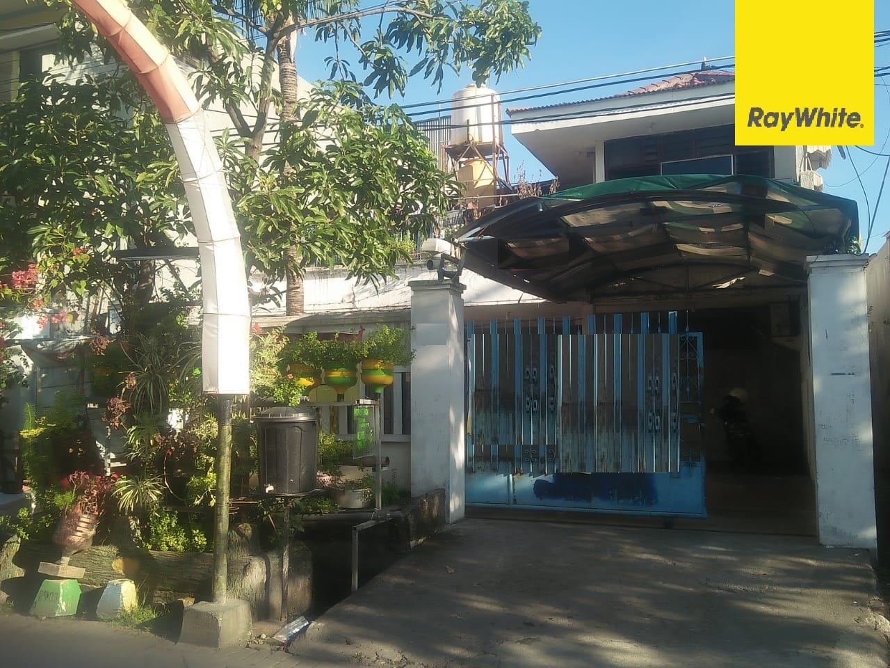 Dijual Rumah Kost 2 lantai di Jl Tempel Sukorejo, Surabaya Pusat
