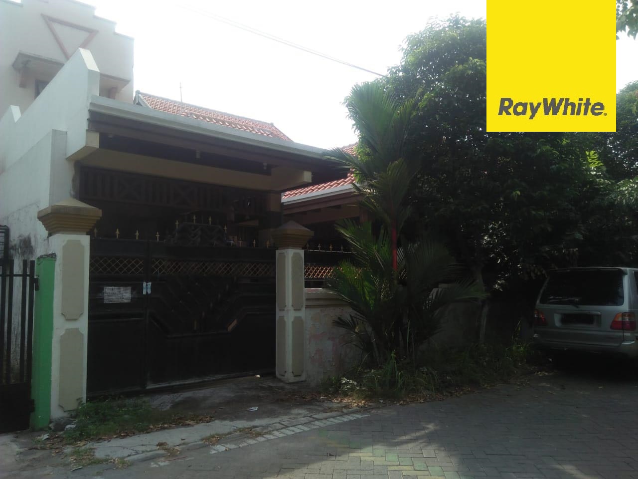 Dijual Rumah di Jalan Masjid, Surabaya Pusat