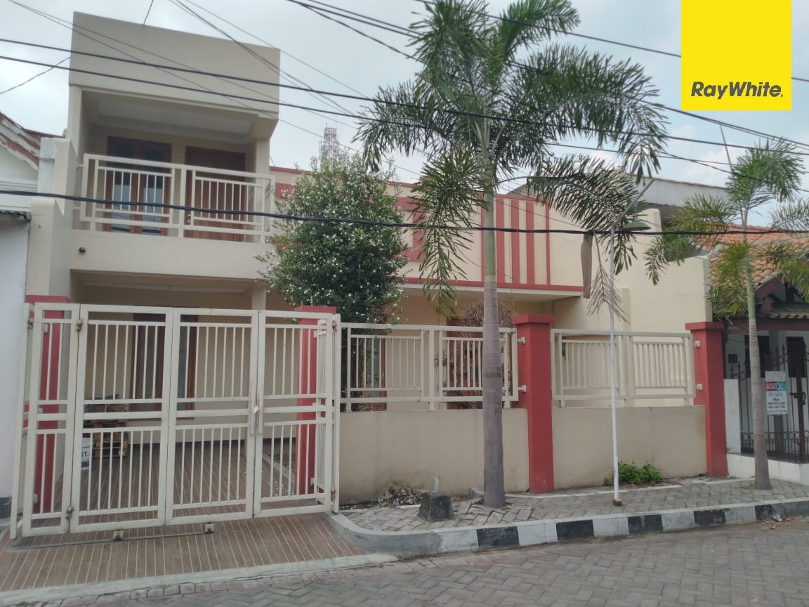 Dijual Rumah SHM 1,5 Lantai di Jl. Kutisari Selatan, Surabaya