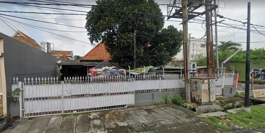 rumah disewakan jalan nias surabaya