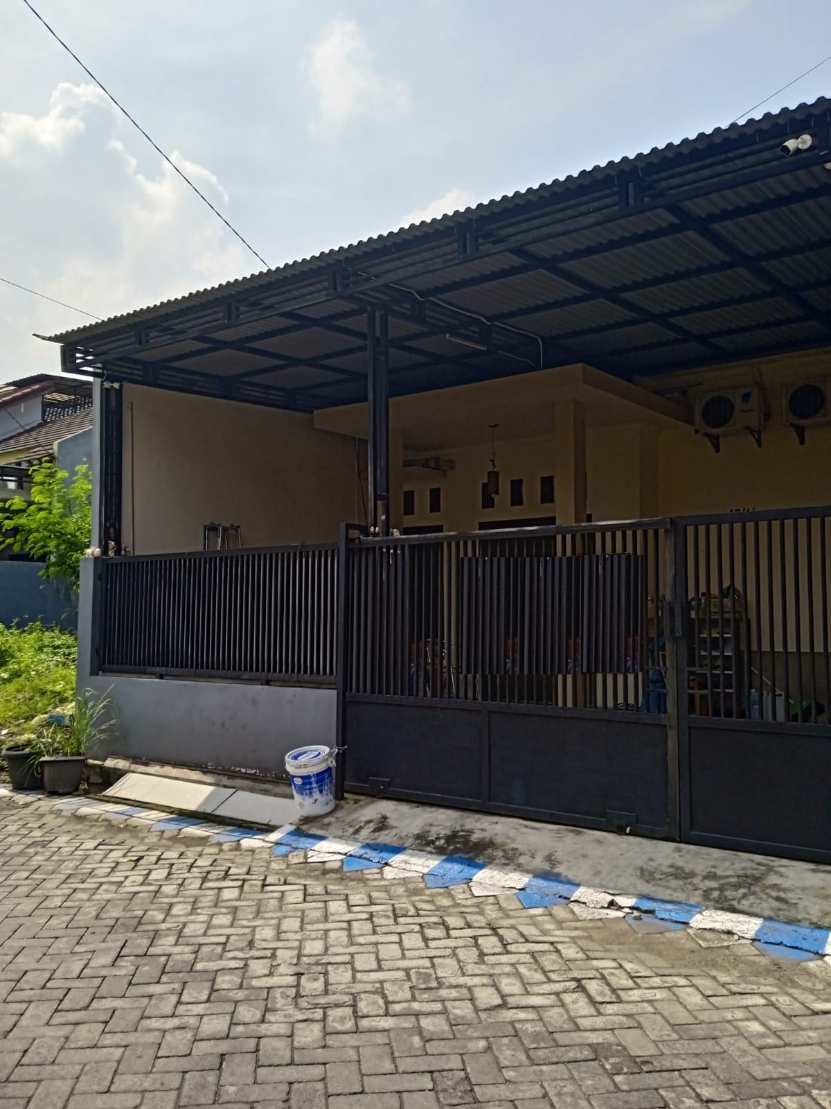 rumah dijual griya kebraon utama surabaya