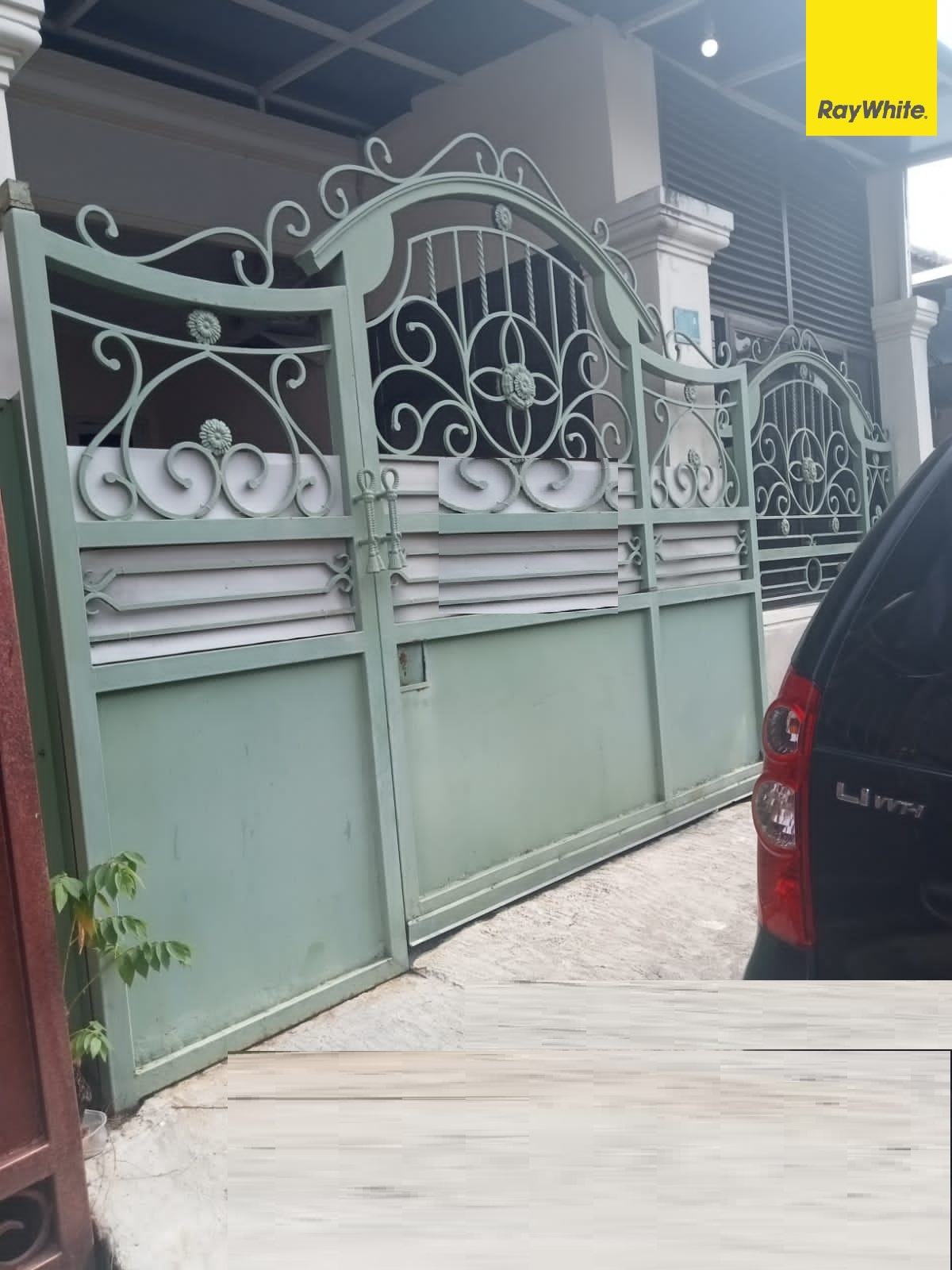 Dijual Rumah Lokasi di Jl. Karang Empat Timur, Surabaya