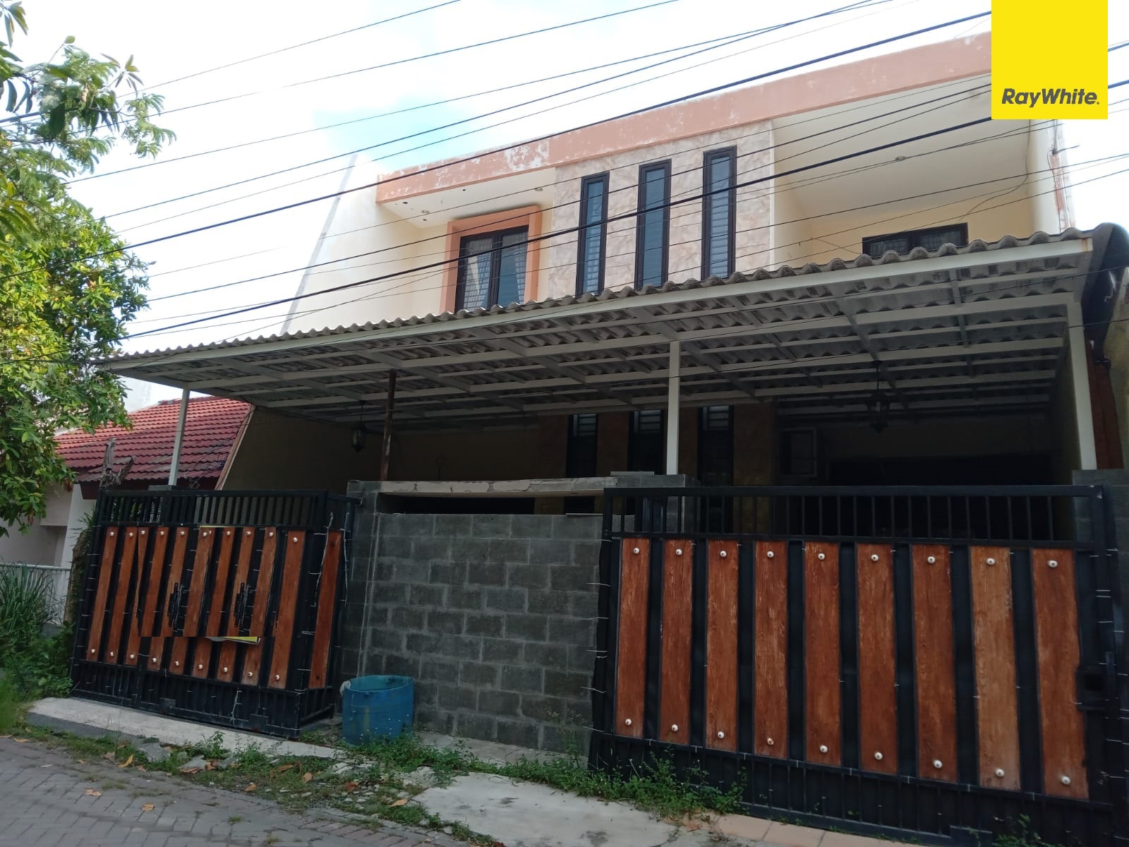 Dijual Cepat Rumah SHM Lokasi Strategis di Jl. Sutorejo Tengah