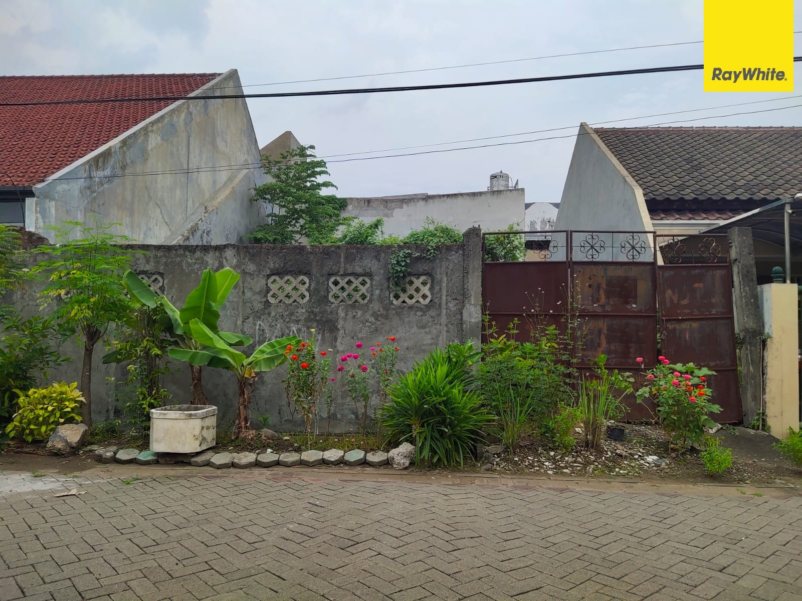 Dijual Cepat Tanah Lokasi Strategis di Menanggal MG, Surabaya