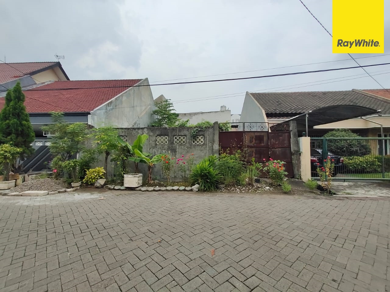 Dijual Cepat Tanah Lokasi Strategis di Menanggal MG, Surabaya