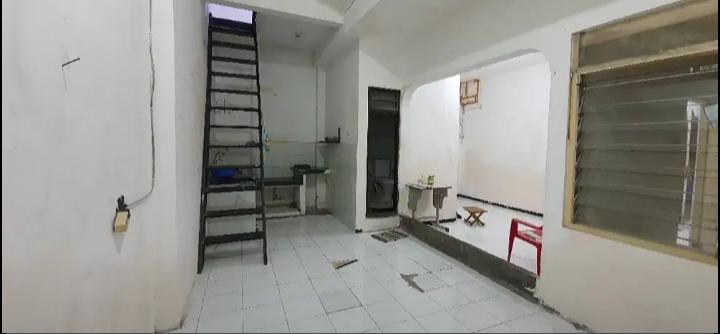 Rumah Dijual Lokasi di Jalan Mulyosari Tengah, Surabaya