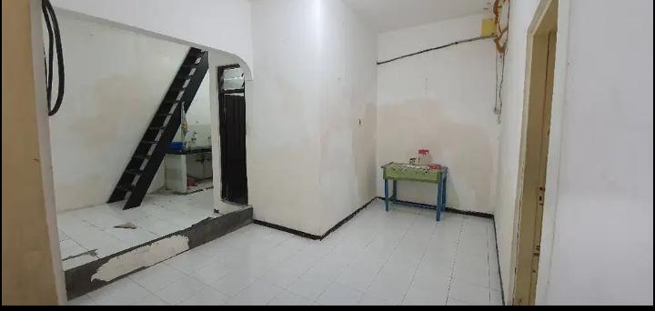 Rumah Dijual Lokasi di Jalan Mulyosari Tengah, Surabaya