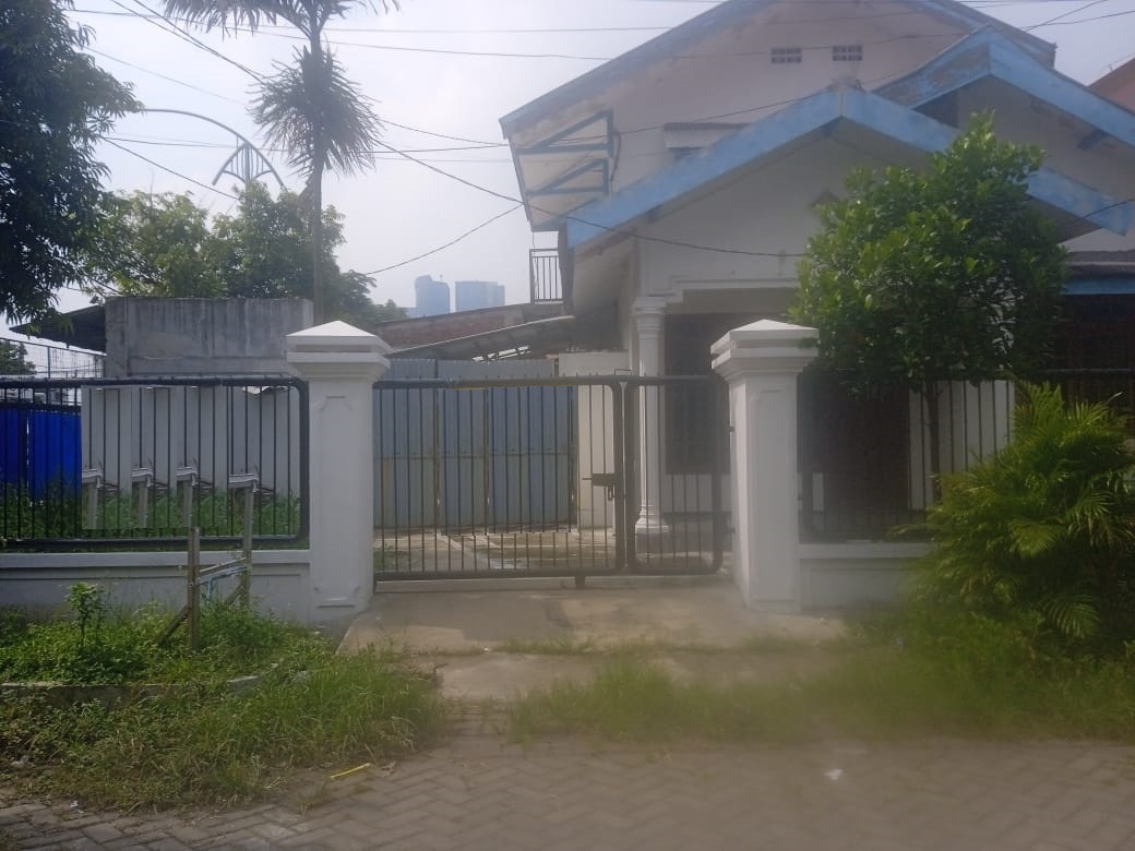 rumah disewakan dukuh kupang timur surabaya