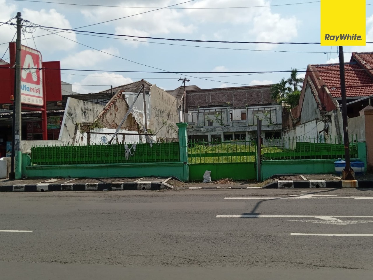 Tanah Dijual & Disewakan Lokasi di Jl. Gayungsari Barat