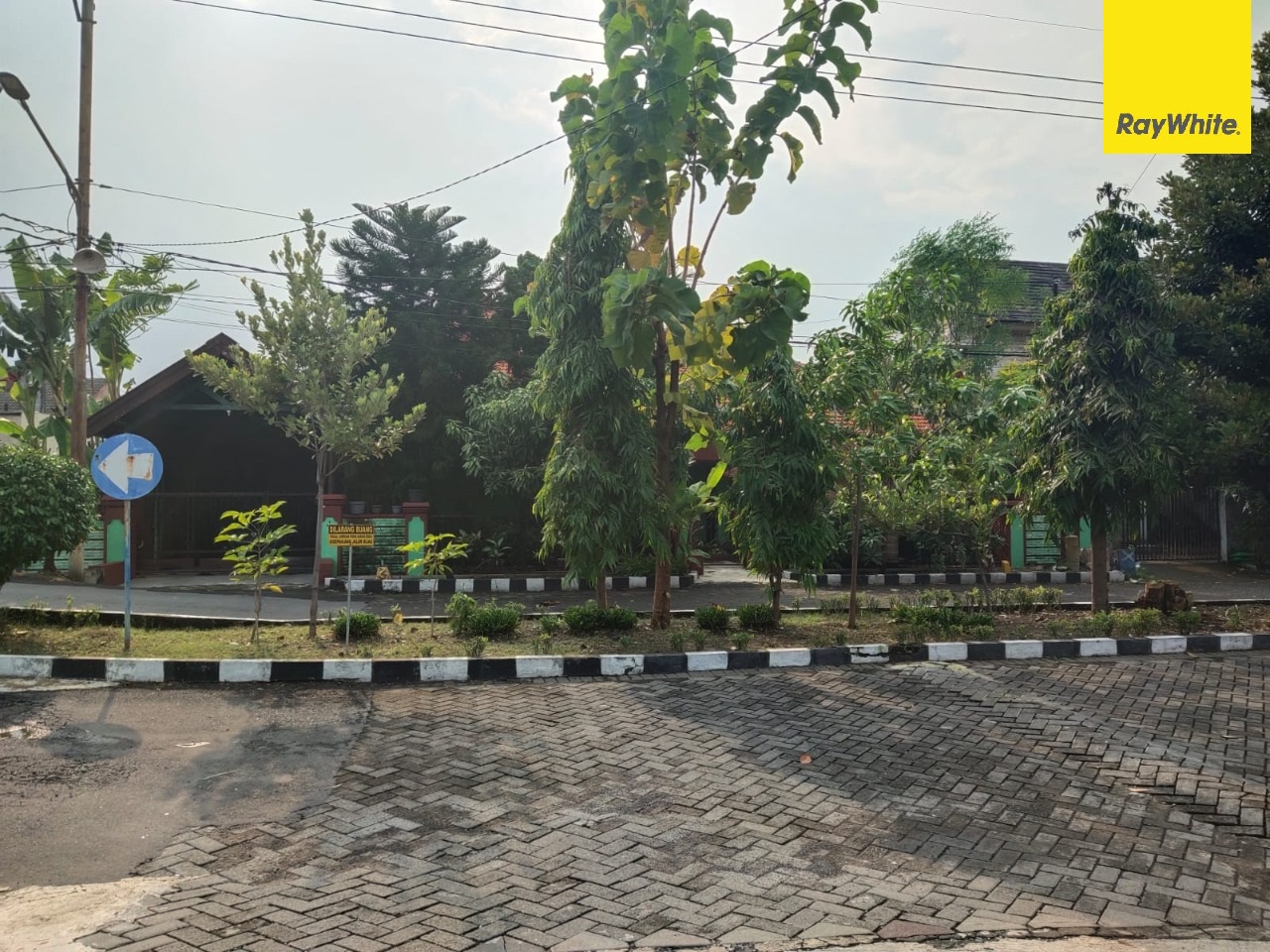 Dijual Rumah Lokasi di Jalan Rungkut Harapan, Surabaya