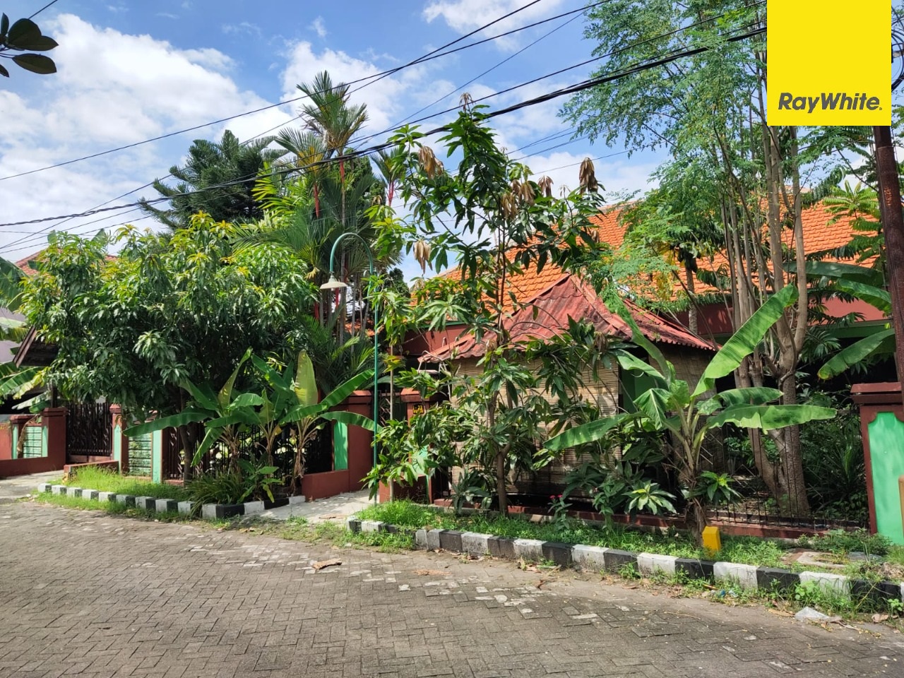Dijual Rumah Lokasi di Jalan Rungkut Harapan, Surabaya