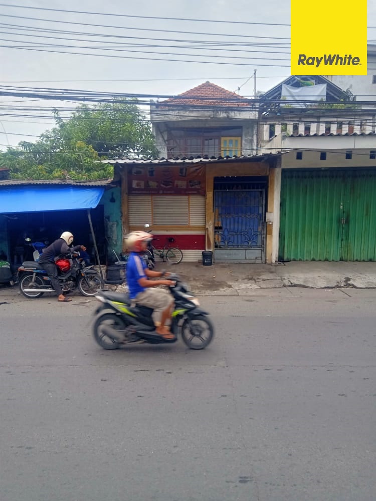 Dijual Cepat Rumah Bangunan 2 Lantai di Jl. Raya Balongsari