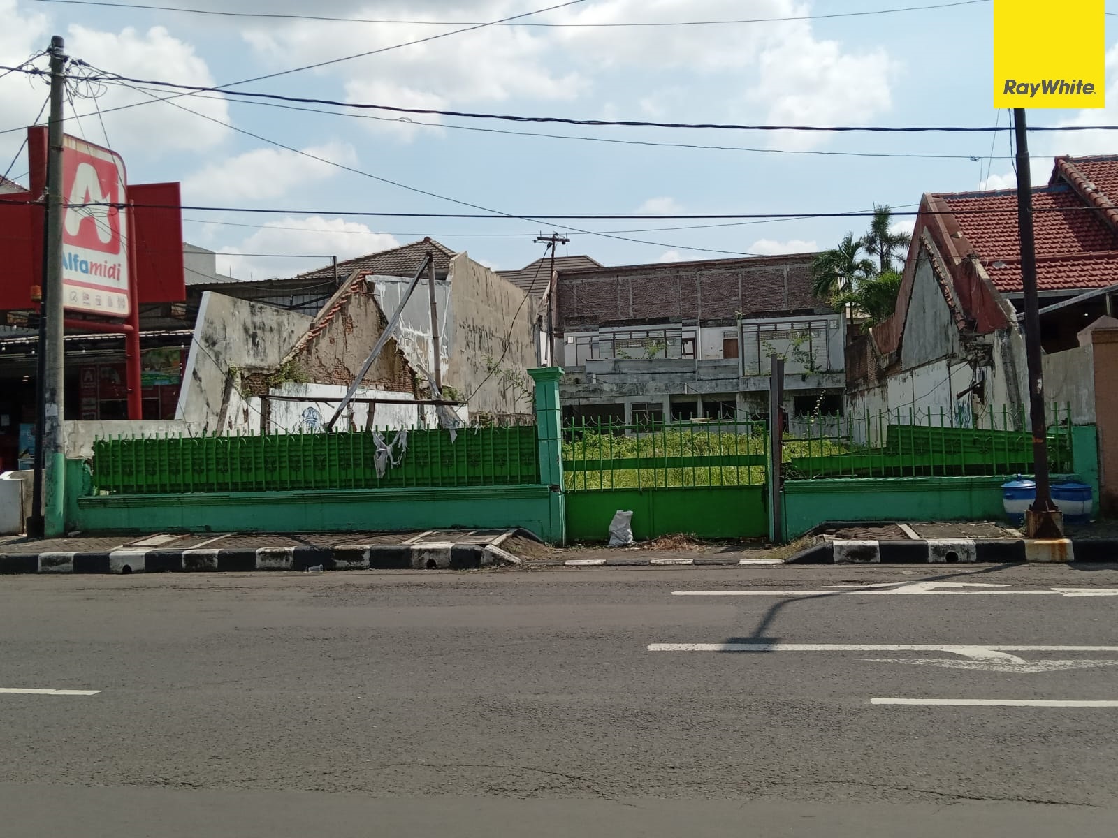 Tanah Dijual & Disewakan Lokasi di Jl. Gayungsari Barat, Surabay