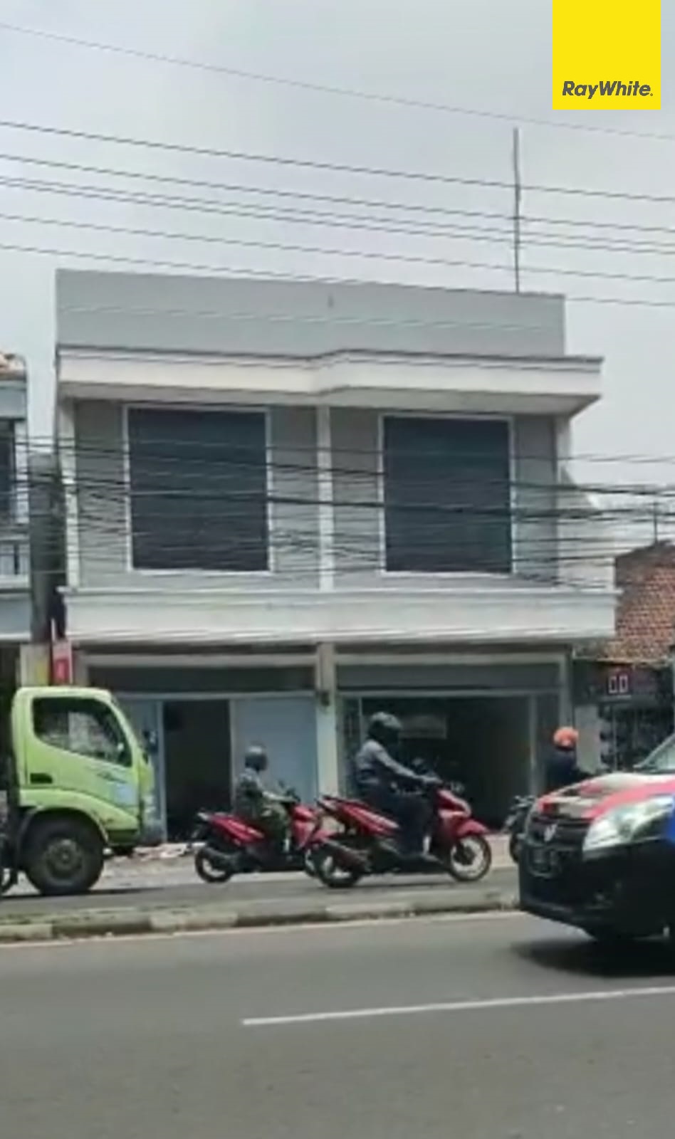 Dijual & Disewakan Ruko 2 Lantai di Jl. Ahmad Yani, Gedangan