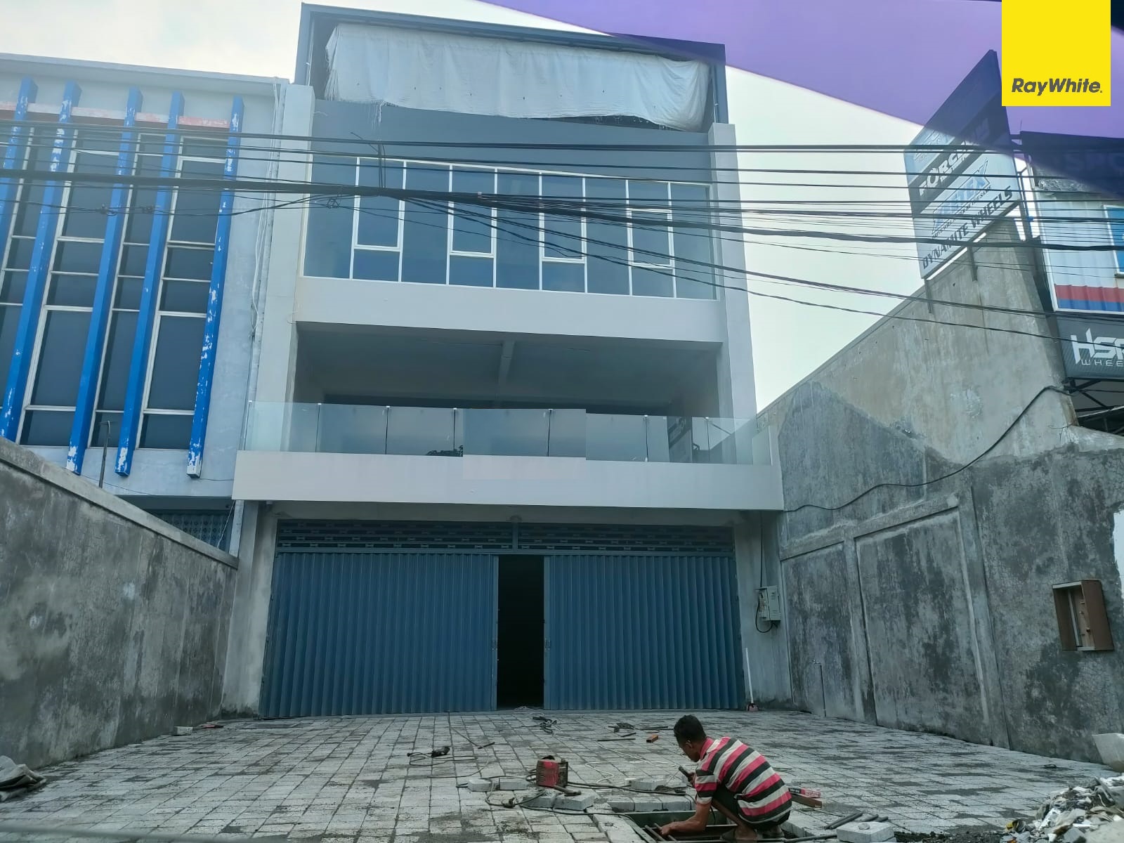 Disewakan Ruko 4 Lantai di Jl. Raya Merr, Surabaya