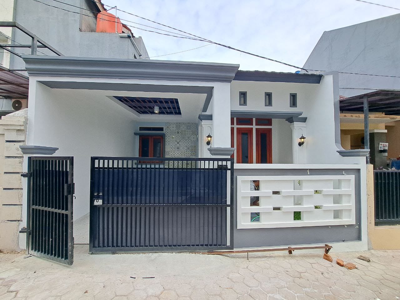 Rumah baru Pondok Gede Bekasi dekat stasiun LRT