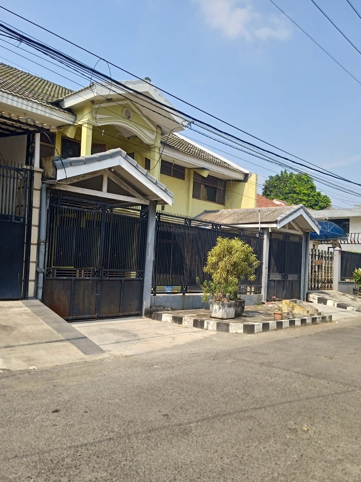 rumah disewakan darmo baru barat surabaya