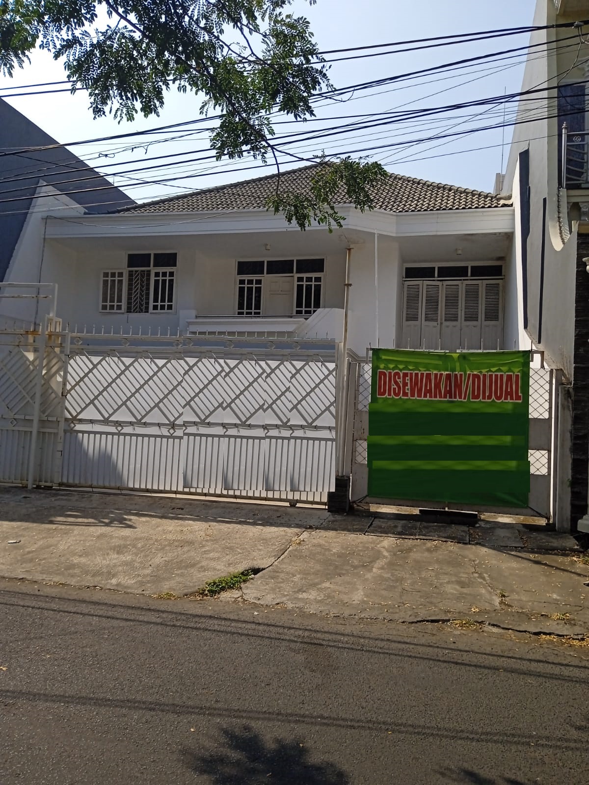 rumah disewakan manyar jaya surabaya