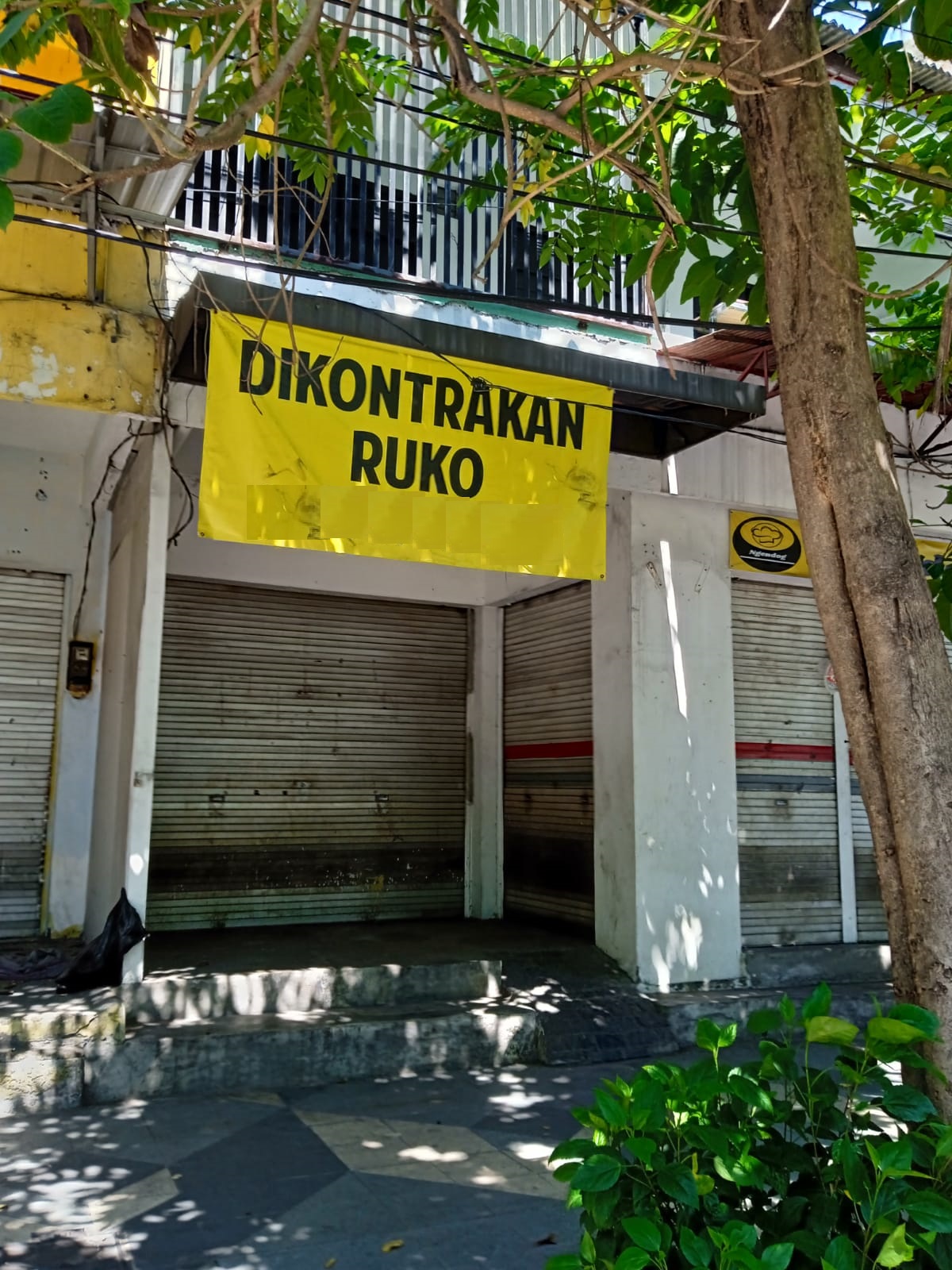 ruko disewakan dharmahusada surabaya