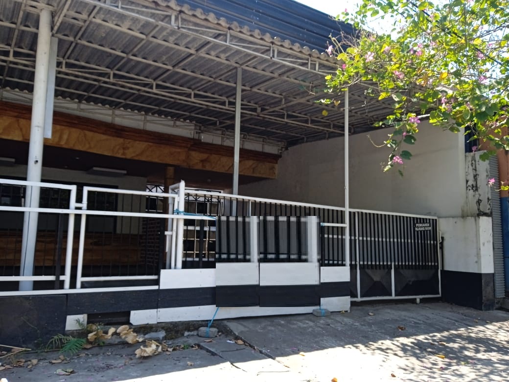 rumah disewakan barata jaya surabaya