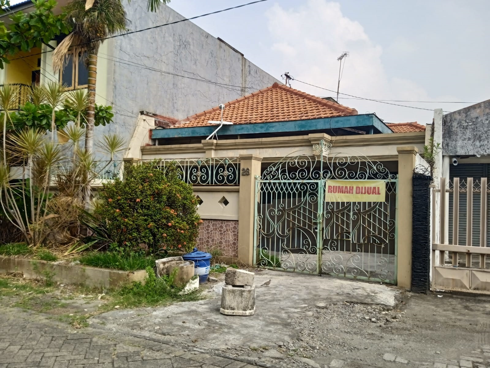 rumah dijual dukuh kupang timur surabaya