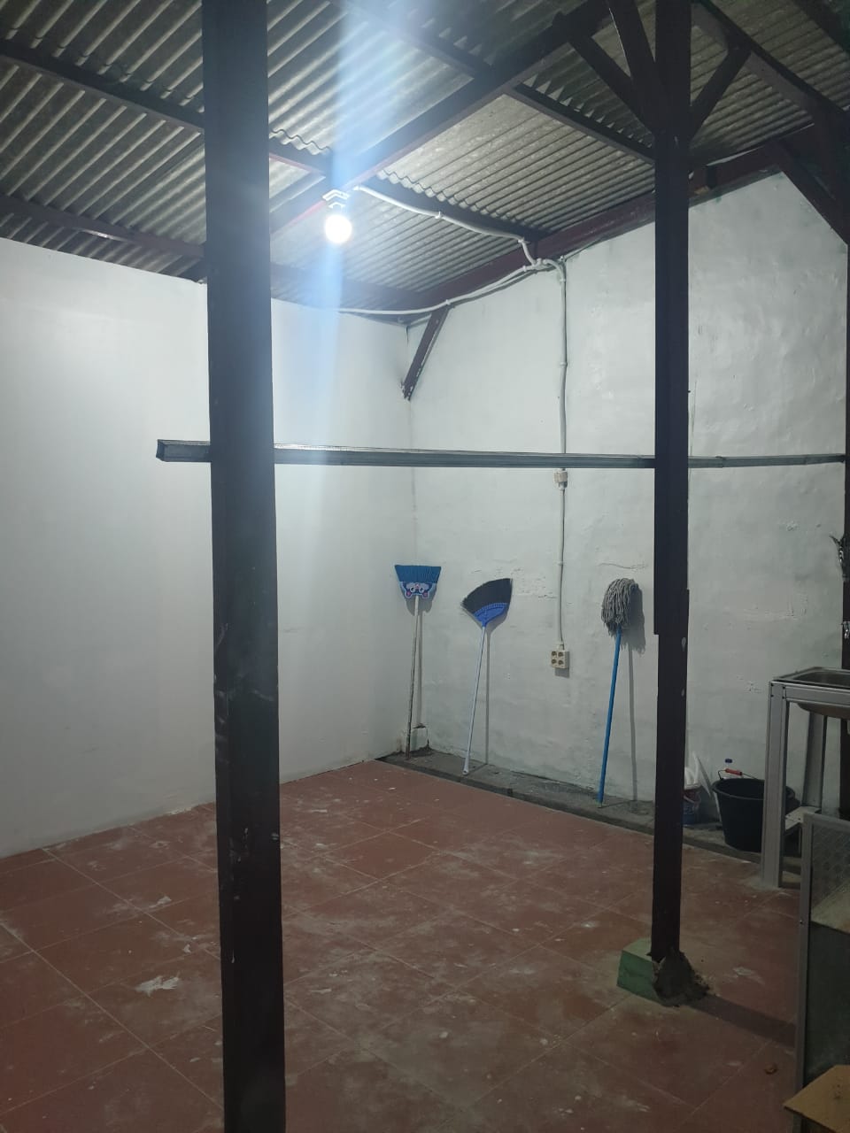 Sewa Ruko 2 lantai (sudah renovasi)-Graha Cibinong