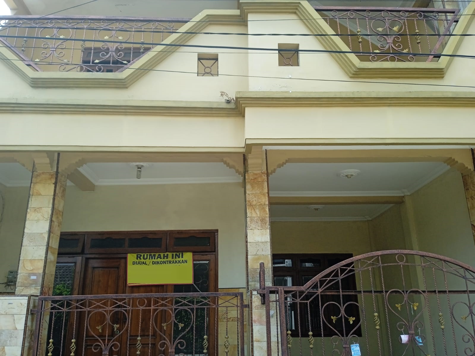 rumah disewakan taman pondok indah surabaya