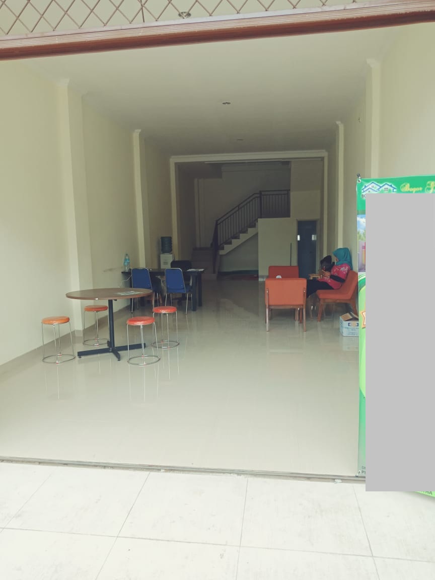 Ruko 3 Lantai Lokasi di Jl. Raya Semplak