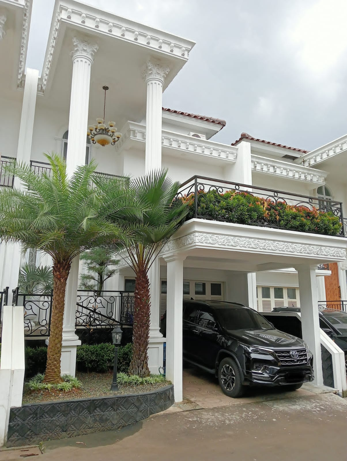 Dijual Rumah Mewah Full Furnished