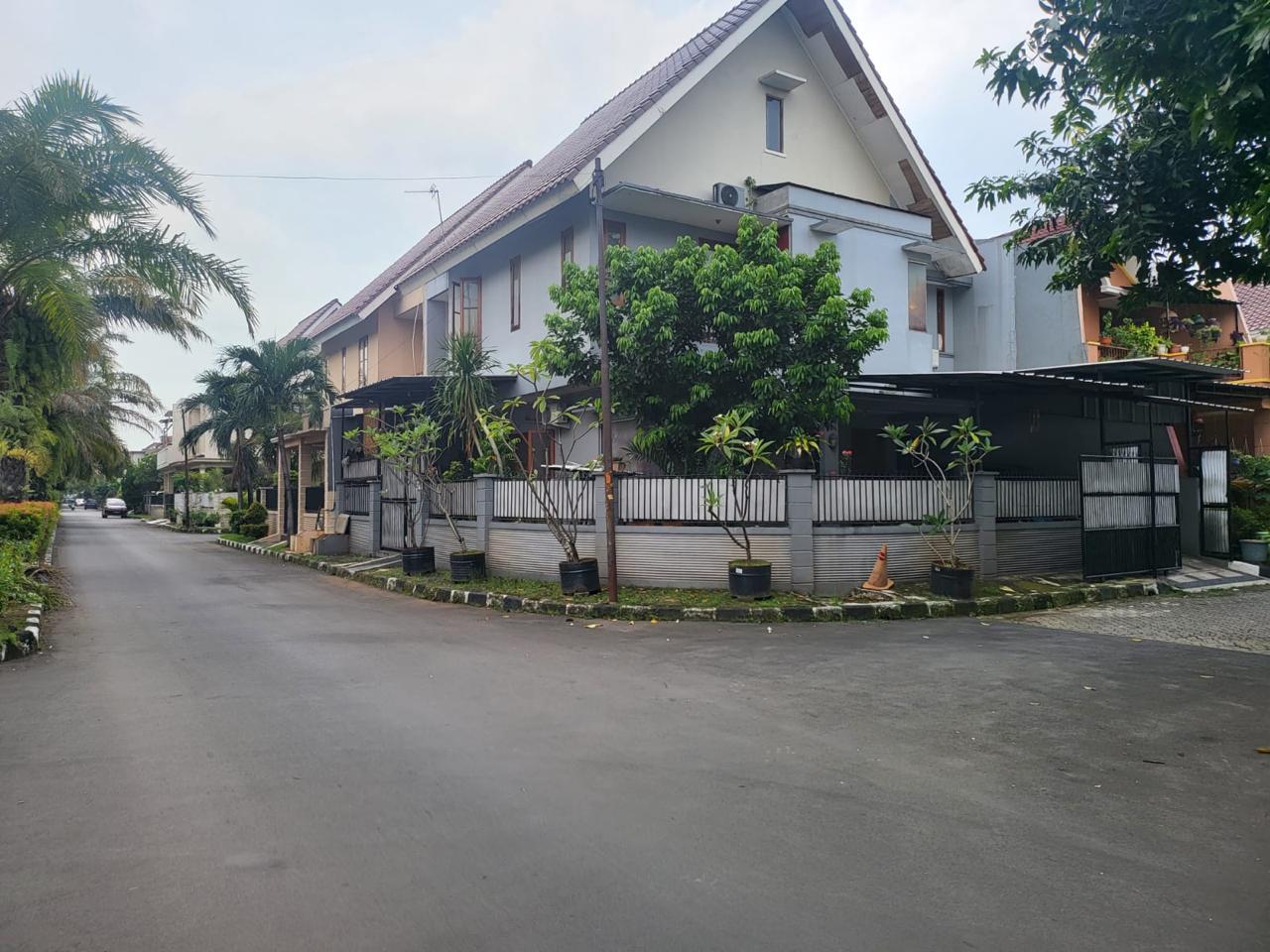 DIJUAL RUMAH LOKASI STRATEGIS