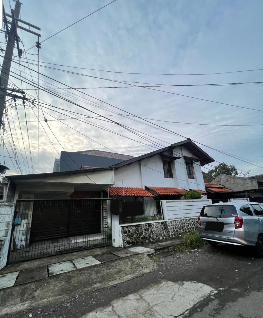 rumah dijual dukuh kupang timur surabaya