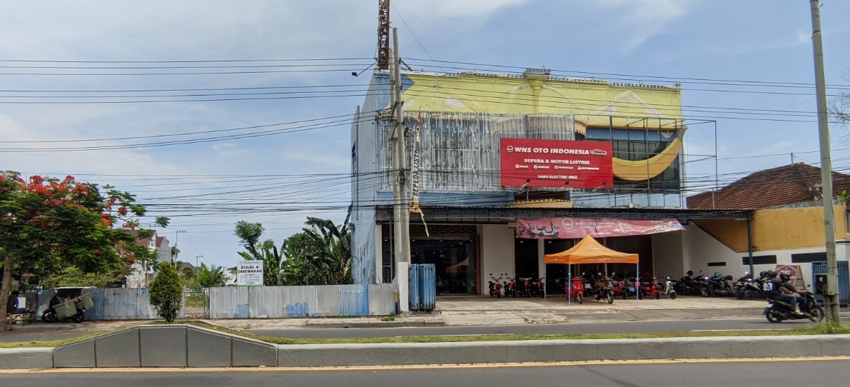 (BWI AI.003) Dijual Tanah + Ruko di Jl.Letjen S Parman Pakis BWI