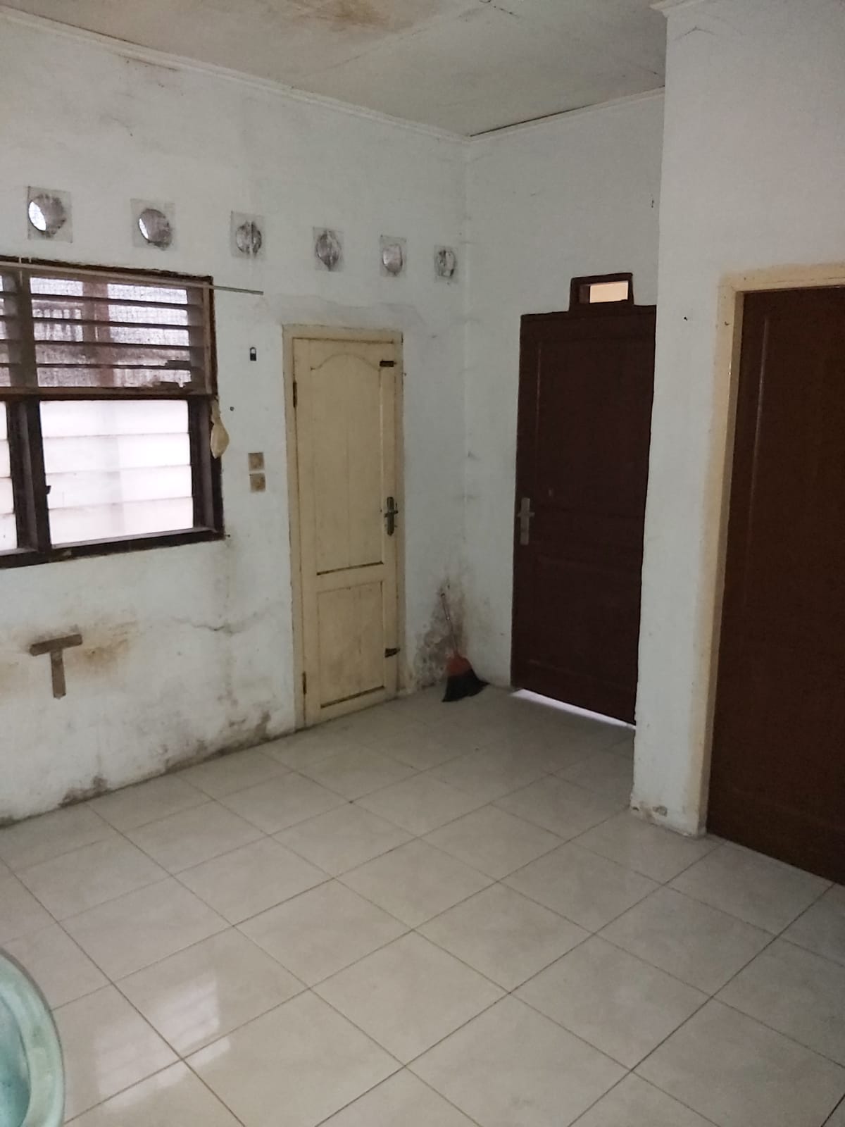 Disewakan / Dijual Rumah Strategis Pusat Kota