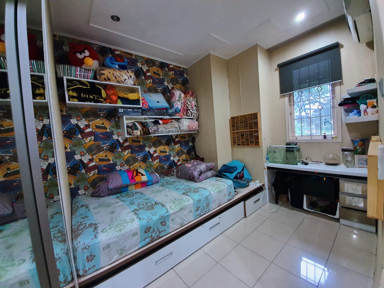 Rumah Hoek Dan Full Furnished Area Jalan Puan, 900 Meter Ke Mall