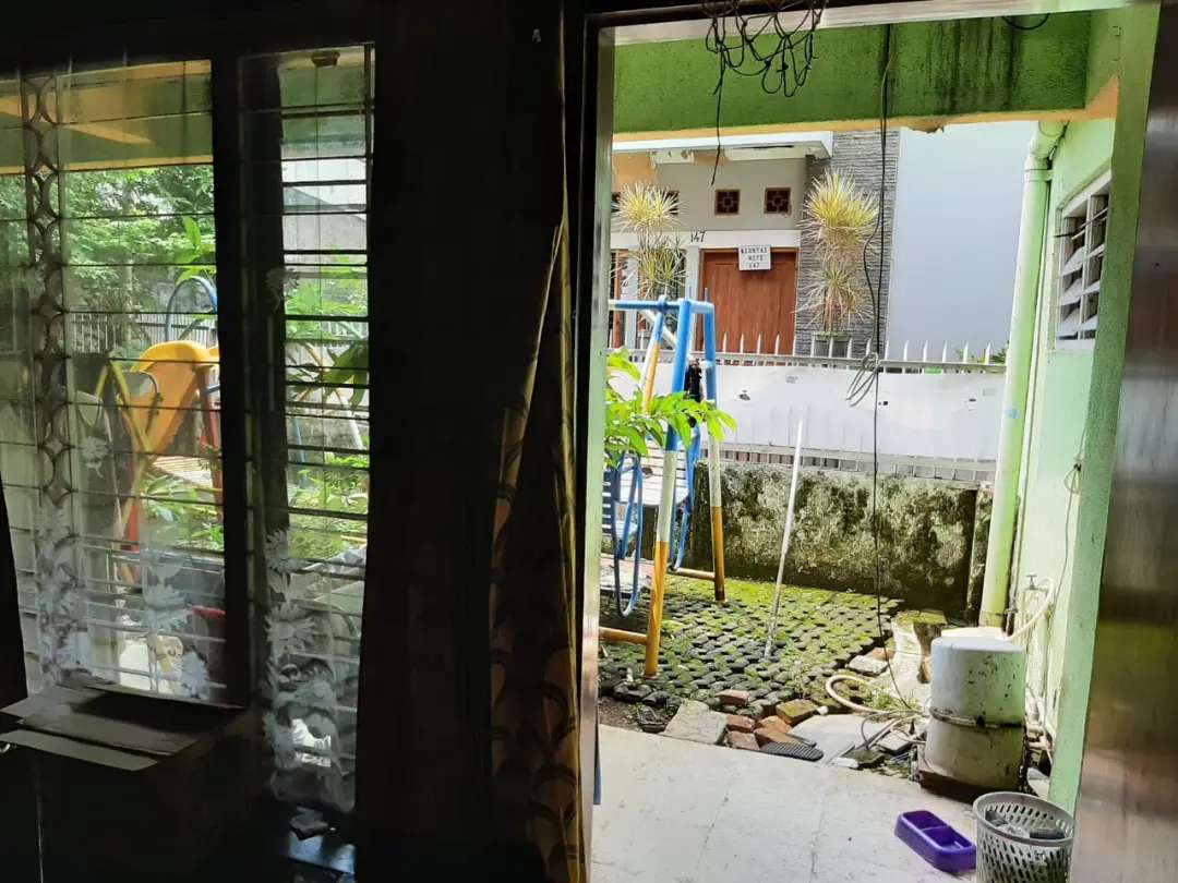 Rumah Hook Cocok Kost kostan, 100 Meter Ke Salemba Raya, Persis