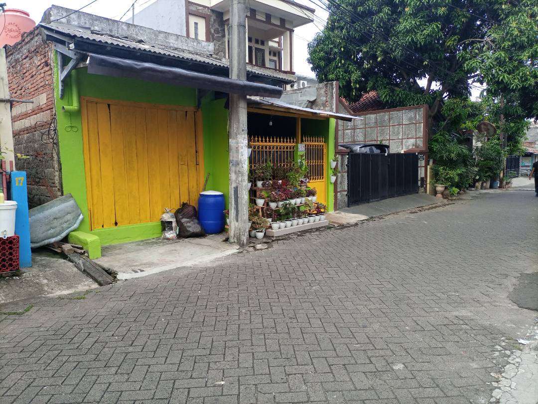 Rumah Akses 2 Mobil Persis Belakang Kantor Bpk Ri