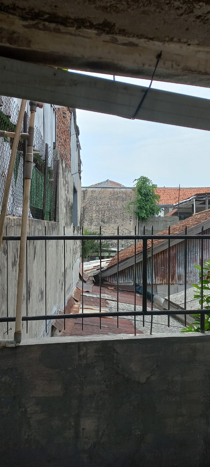 Rumah Ex Kost Kostan, 45 Meter Ke Jalan Raya Saharjo